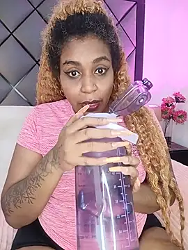 Snapshot of ELLA_KELLY chatting on 16, 7, 2026 ELLA KELLY online show from 16, 7, 2026