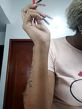 ELLA KELLY online show from 16, 12, 2025