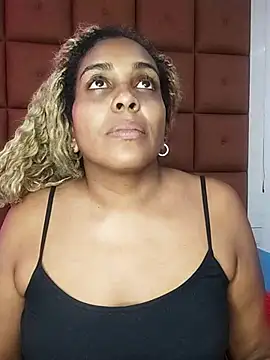 ELLA KELLY online show from 25, 9, 2025