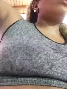 ELLA KELLY online show from 30, 10, 2025