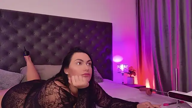 KrisNoir online show from 6, 11, 2025