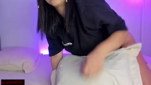 MelodyAdamss online show from 9, 11, 2025