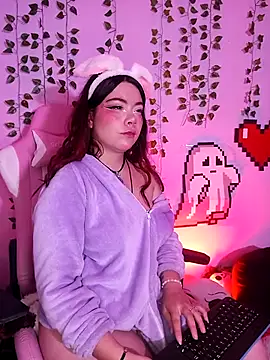 Erza escarleth online show from 23, 2, 2025