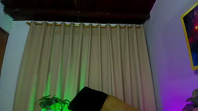 StarMilf online show from 2, 3, 2025