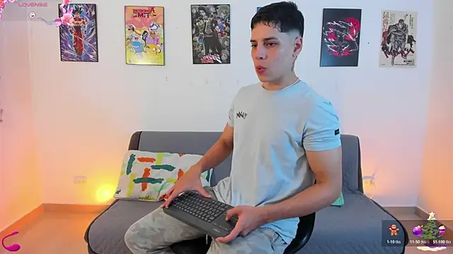 jonathanjoestar  online show from 13, 12, 2025