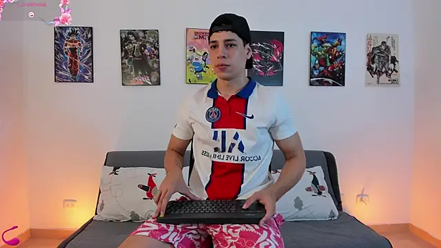 jonathanjoestar  online show from 13, 1, 2026