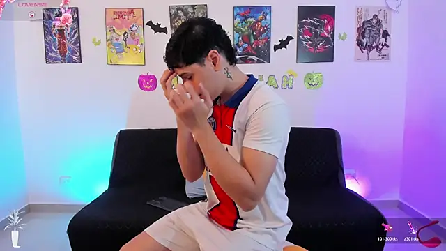 jonathanjoestar  online show from 5, 11, 2025