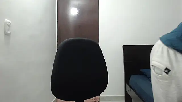 dimitriquiet05 online show from 23, 12, 2024