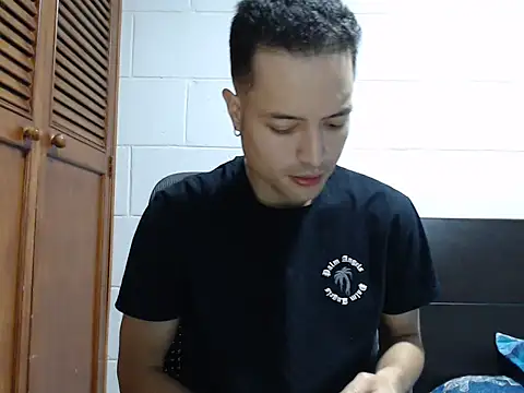 dimitriquiet05 online show from 13, 2, 2026