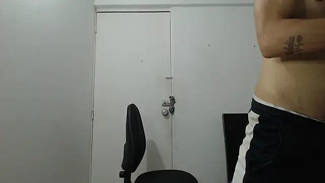 dimitriquiet05 online show from 2, 12, 2024