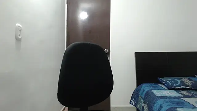 dimitriquiet05 online show from 19, 12, 2024