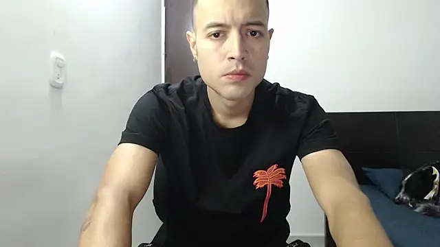 dimitriquiet05 online show from 6, 1, 2025