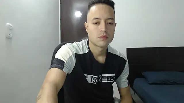 dimitriquiet05 online show from 22, 12, 2024