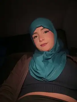 lalilamassu1 online show from 6, 3, 2026