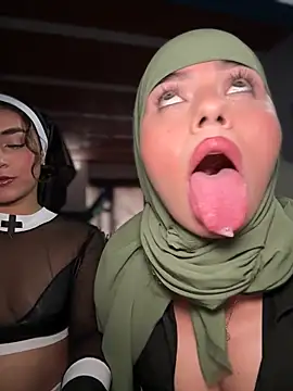 lalilamassu1 online show from 25, 5, 2026