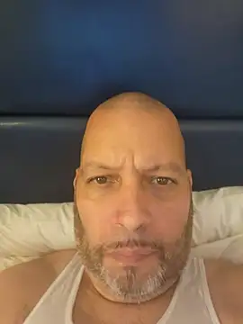 Just2much online show from 30, 4, 2026