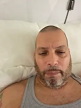 Just2much online show from 27, 11, 2025