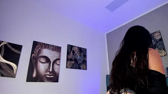 Kathia Morelli online show from 9, 5, 2026