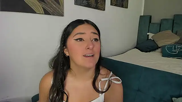 Kathia Morelli online show from 8, 11, 2025