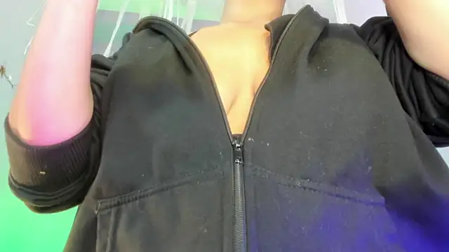 kuromi69 online show from 13, 3, 2026