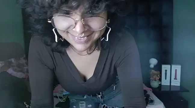 kuromi69 online show from 9, 3, 2025