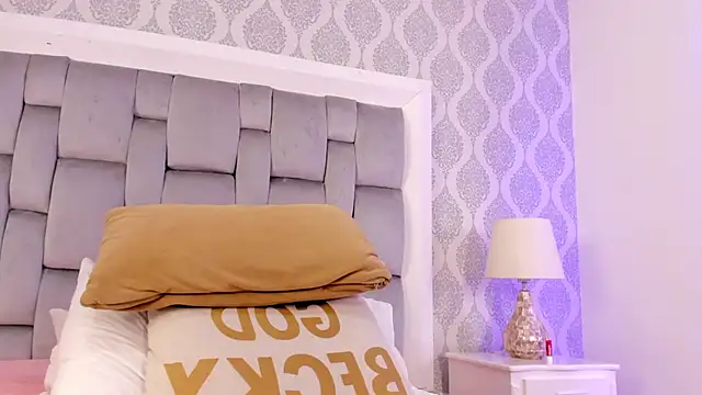 Snapshot of Sara__Williams chatting on 21, 3, 2025 Sara Williams online show from 21, 3, 2025