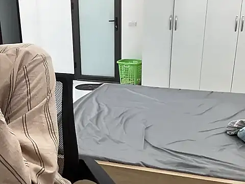 Louis Baby online show from 27, 11, 2025