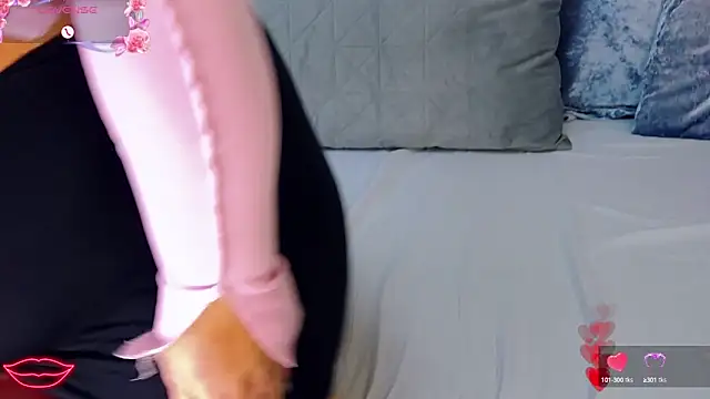 Valeri wow Boobs online show from 6, 3, 2025