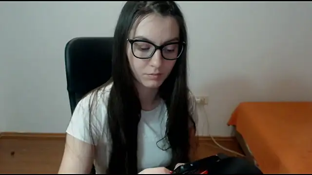 CuteJollie4U online show from 8, 2, 2025