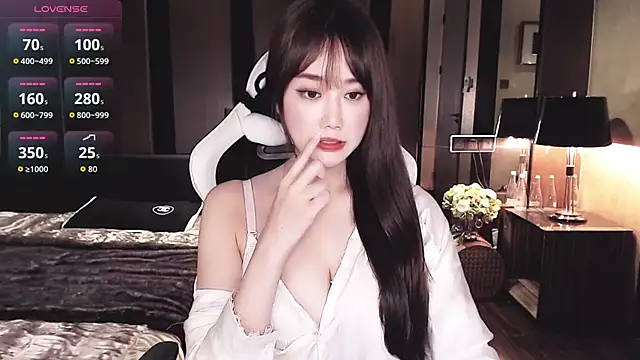 Snapshot of Cartier-__Daji- chatting on 19, 6, 2026 Cartier- Daji- online show from 19, 6, 2026