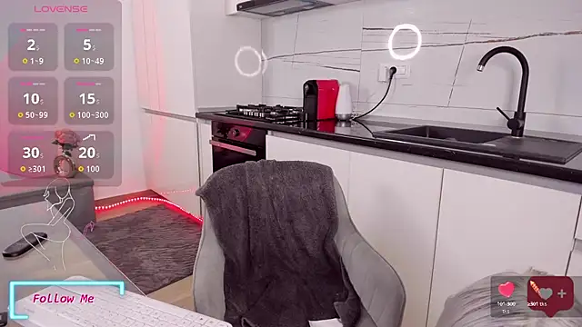 CelyneMay online show from 10, 9, 2025