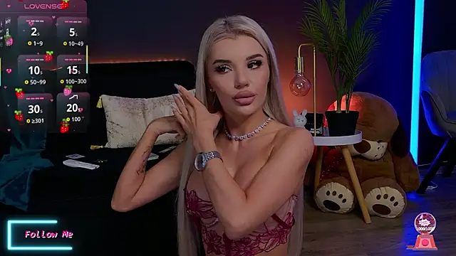 Snapshot of CelyneMay chatting on 21, 6, 2026 CelyneMay online show from 21, 6, 2026