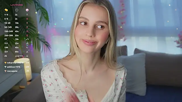 Fluffy-Angel online show from 6, 2, 2025