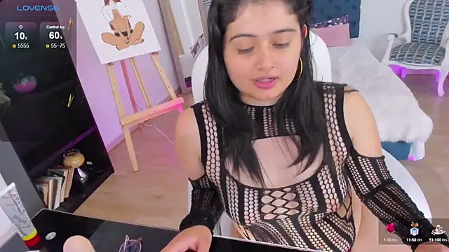 Stephania 18 online show from 30, 1, 2025