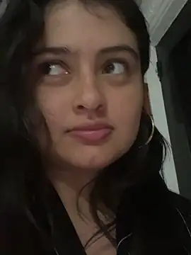 Stephania 18 online show from 18, 2, 2025