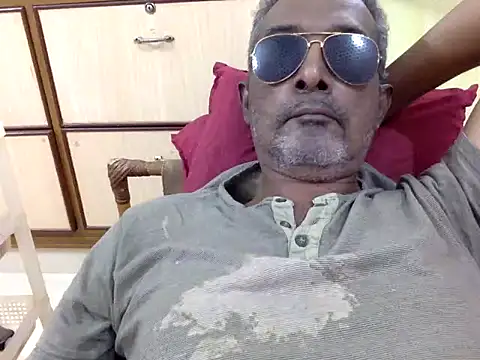 Lookin4Kinky Partner online show from 8, 1, 2026