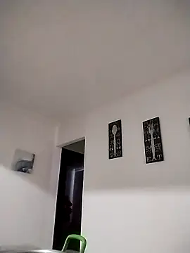 zhoelis xx online show from 6, 2, 2025