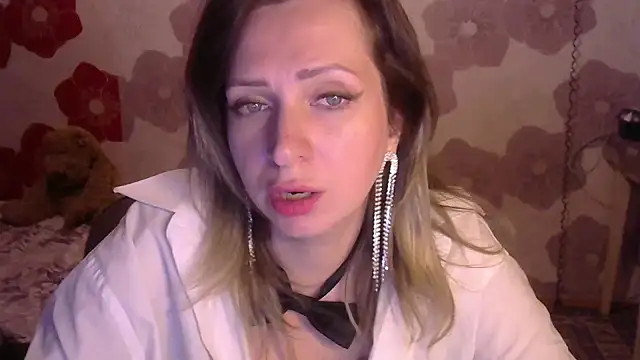 Snapshot of Queen_Daenerys chatting on 30, 9, 2025 Queen Daenerys online show from 30, 9, 2025