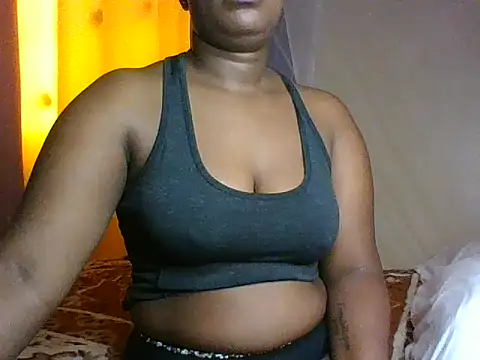 Missshelo online show from 21, 12, 2025