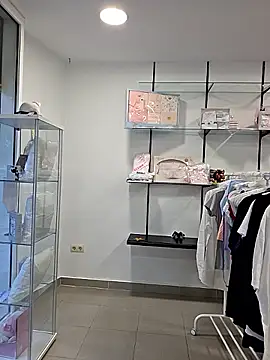 GatitaXD27 online show from 10, 10, 2025