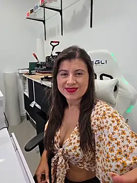 GatitaXD27 online show from 26, 10, 2025