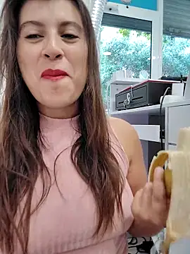 GatitaXD27 online show from 9, 9, 2025