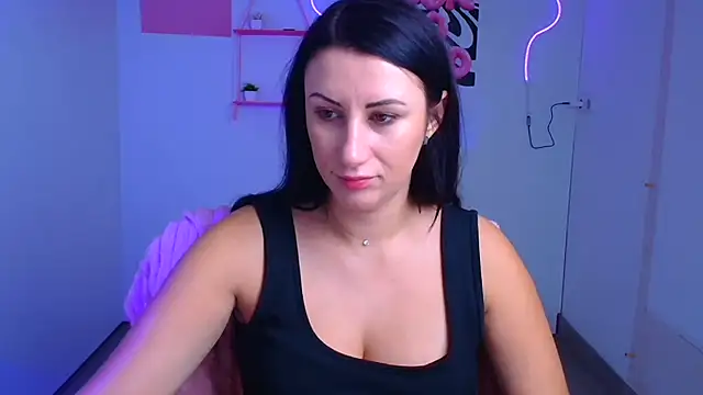 Snapshot of Loren_Moa chatting on 25, 10, 2025 Loren Moa online show from 25, 10, 2025