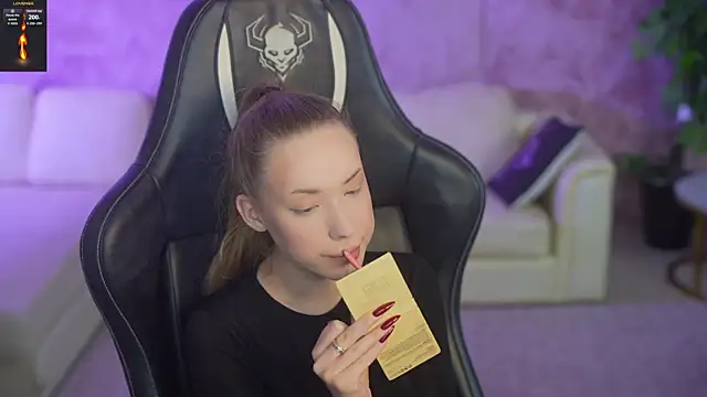 Linda054 online show from 30, 10, 2025