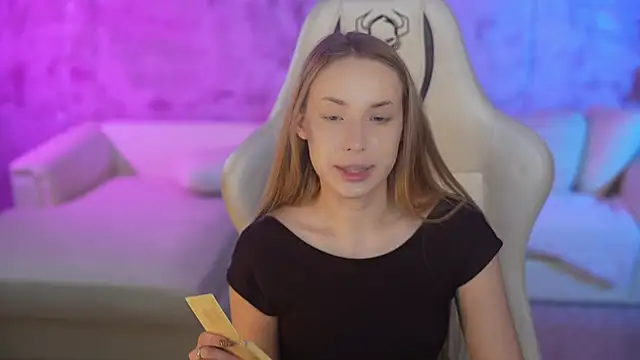 Linda054 online show from 7, 10, 2025