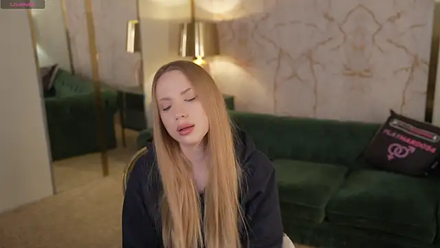 Linda054 online show from 14, 10, 2025