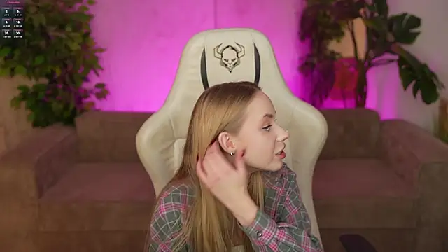 Linda054 online show from 27, 10, 2025