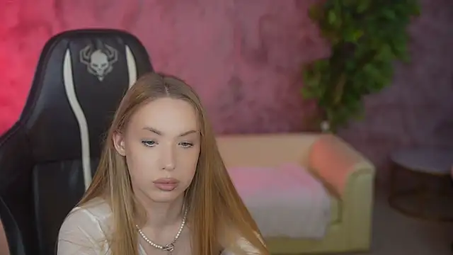 Linda054 online show from 13, 9, 2025