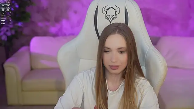 Linda054 online show from 18, 2, 2025