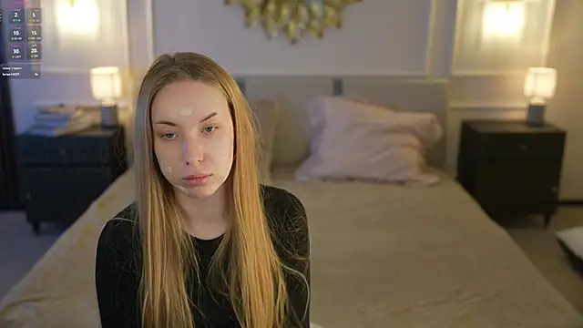 Linda054 online show from 5, 10, 2025